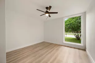425 Marseille Dr, Hurst, TX 76054 - Photo 17