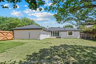 425 Marseille Dr, Hurst, TX 76054 - Photo 19