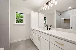 425 Marseille Dr, Hurst, TX 76054 - Photo 15