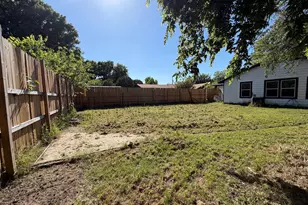 2028 E Jones St, Sherman, TX 75090 - Photo 21