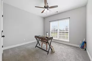 18020 Cindy's Ln, Justin, TX 76247 - Photo 27