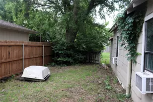 2510 Gilmer St, Caddo Mills, TX 75135 - Photo 9