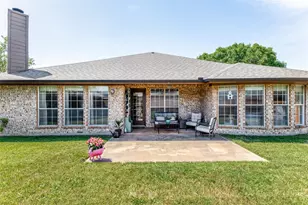 1024 Kingsley Dr, Saginaw, TX 76179 - Photo 33