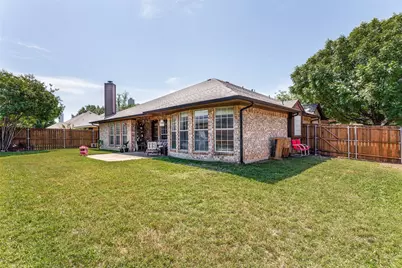 1024 Kingsley Drive, Saginaw, TX 76179 - Photo 35