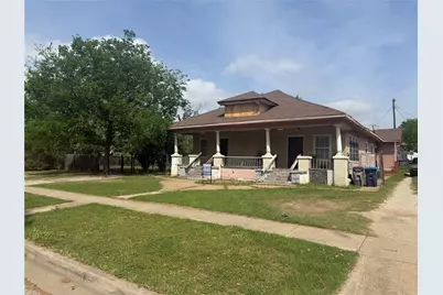 2815 Avenue E, Fort Worth, TX 76105 - Photo 1