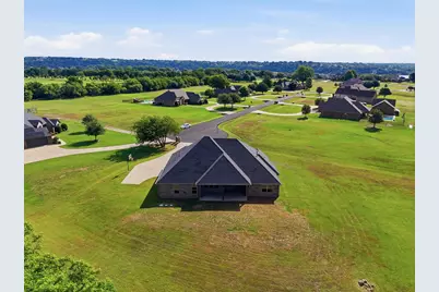 1101 W Iberian Court, Granbury, TX 76048 - Photo 33