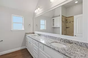 1101 W Iberian Ct, Granbury, TX 76048 - Photo 23