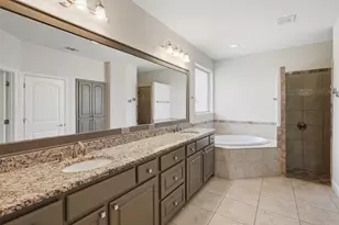 1101 W Iberian Ct, Granbury, TX 76048 - Photo 25