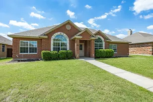208 Red Wolf Ln, Red Oak, TX 75154 - Photo 3