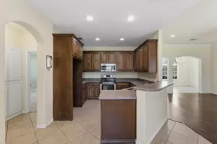 208 Red Wolf Ln, Red Oak, TX 75154 - Photo 9