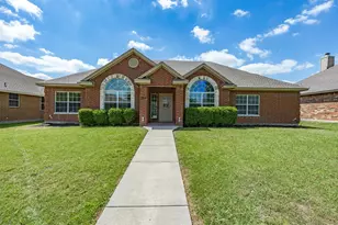 208 Red Wolf Ln, Red Oak, TX 75154 - Photo 1
