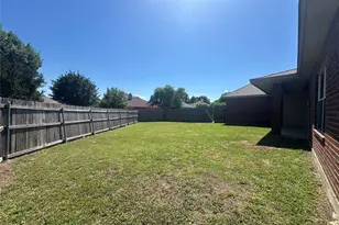 208 Red Wolf Ln, Red Oak, TX 75154 - Photo 33