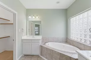 208 Red Wolf Ln, Red Oak, TX 75154 - Photo 23