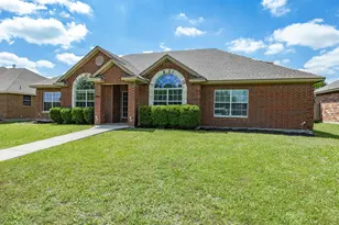 208 Red Wolf Ln, Red Oak, TX 75154 - Photo 3