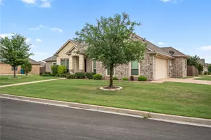 283 Briarleaf Cir, Hewitt, TX 76643 - Photo 3