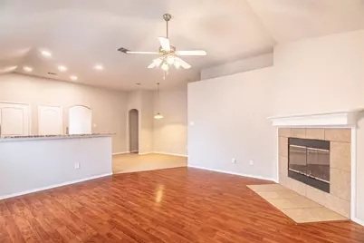 801 Deedee Creek Drive, Euless, TX 76040 - Photo 25