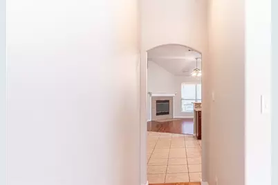 801 Deedee Creek Drive, Euless, TX 76040 - Photo 33
