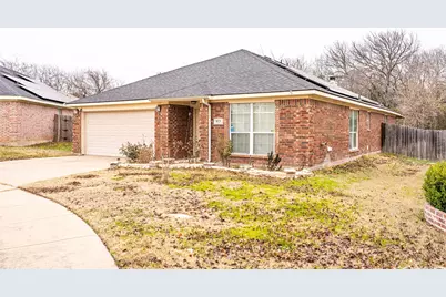 801 Deedee Creek Drive, Euless, TX 76040 - Photo 3