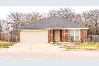 801 Deedee Creek Drive, Euless, TX 76040 - Photo 1