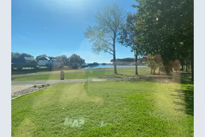 154 Hilton Head Island Drive, Mabank, TX 75156 - Photo 5