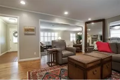6310 Lange Circle, Dallas, TX 75214 - Photo 11