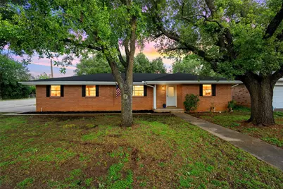 1400 W 6th Street, McGregor, TX 76657 - Photo 1
