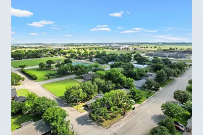1400 W 6th Street, McGregor, TX 76657 - Photo 37