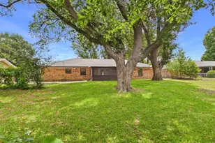 710 Bunny Rabbit Rd, Athens, TX 75751 - Photo 35