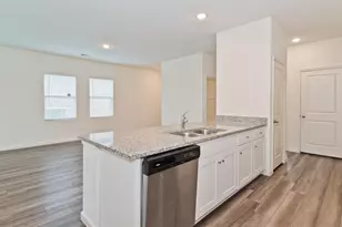 1637 Shadow Hawk Dr, Fort Worth, TX 76052 - Photo 5