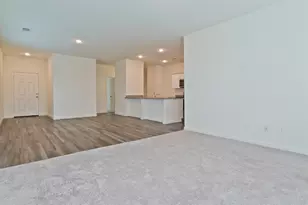 1637 Shadow Hawk Dr, Fort Worth, TX 76052 - Photo 3