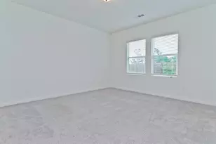 1637 Shadow Hawk Dr, Fort Worth, TX 76052 - Photo 11