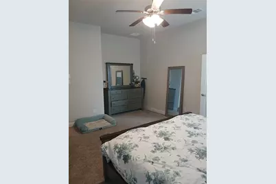 3615 Rolling Meadows Drive, Grand Prairie, TX 76065 - Photo 5