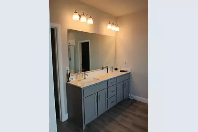 3615 Rolling Meadows Drive, Grand Prairie, TX 76065 - Photo 7