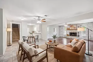744 Willow St, Hurst, TX 76053 - Photo 9
