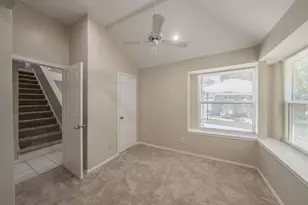 829 Brentwood Dr, Grand Prairie, TX 75052 - Photo 23