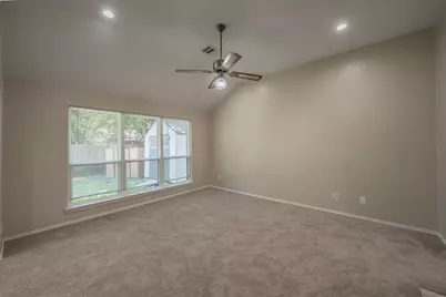 829 Brentwood Drive, Grand Prairie, TX 75052 - Photo 19
