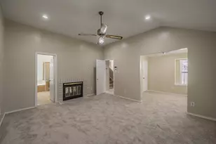 829 Brentwood Dr, Grand Prairie, TX 75052 - Photo 21