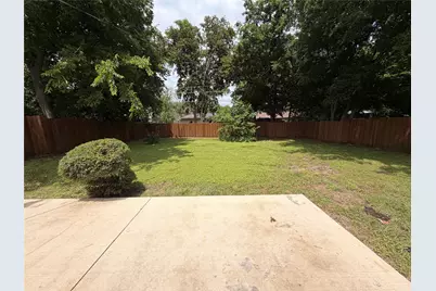 1409 Rosewood Lane, Arlington, TX 76010 - Photo 15