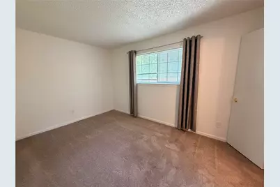 1409 Rosewood Lane, Arlington, TX 76010 - Photo 13