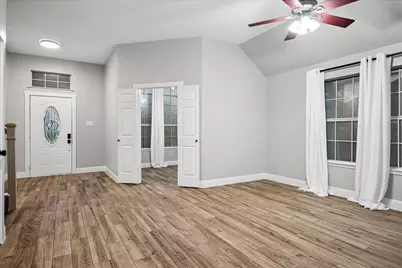 4404 Highridge Drive, The Colony, TX 75056 - Photo 5