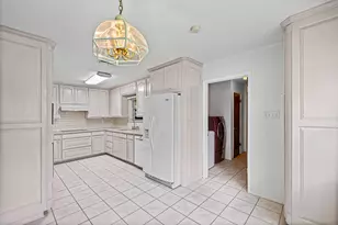 4208 Indian Creek Ct, Granbury, TX 76049 - Photo 11
