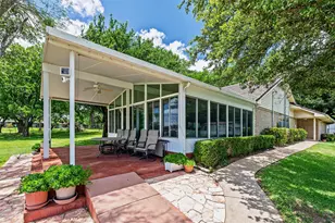 4208 Indian Creek Ct, Granbury, TX 76049 - Photo 23