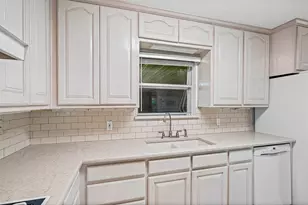 4208 Indian Creek Ct, Granbury, TX 76049 - Photo 15