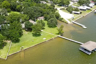 4208 Indian Creek Ct, Granbury, TX 76049 - Photo 3