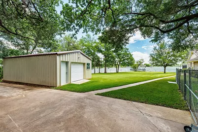 4208 Indian Creek Court, Granbury, TX 76049 - Photo 35