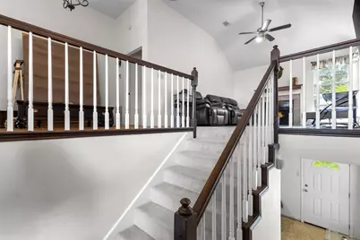 704 Meadowcreek Court, Garland, TX 75043 - Photo 3