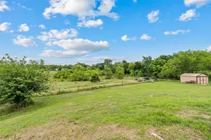 608 W Spring St, West, TX 76691 - Photo 25