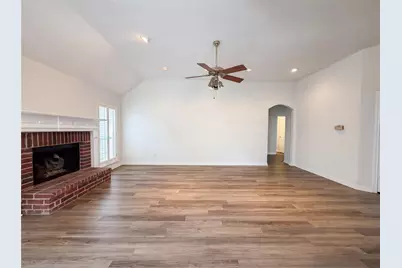 2817 Ingram Drive, Grand Prairie, TX 75052 - Photo 3