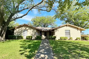 100 Comanche Ct, Waxahachie, TX 75165 - Photo 1