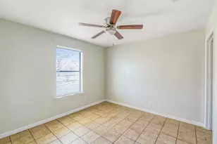 852 W Vanderbilt, Stephenville, TX 76401 - Photo 21